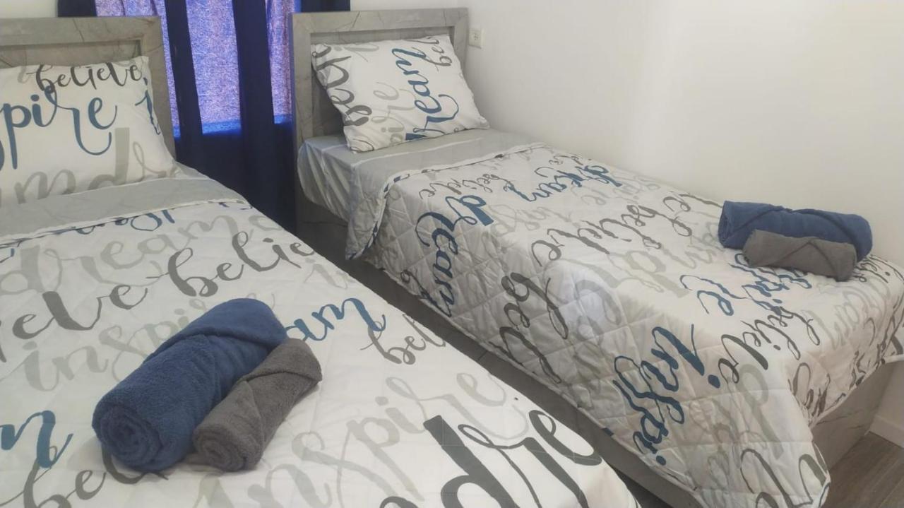Ferienwohnung אצל דוד בכפר Kfar Gidon Exterior foto